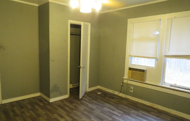 2 beds, 1 bath, $750, Unit MAIN HOUSE