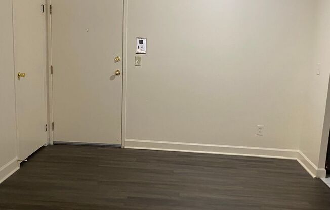 2 beds, 1.5 baths, 963 sqft, $1,299, Unit 5166 C03