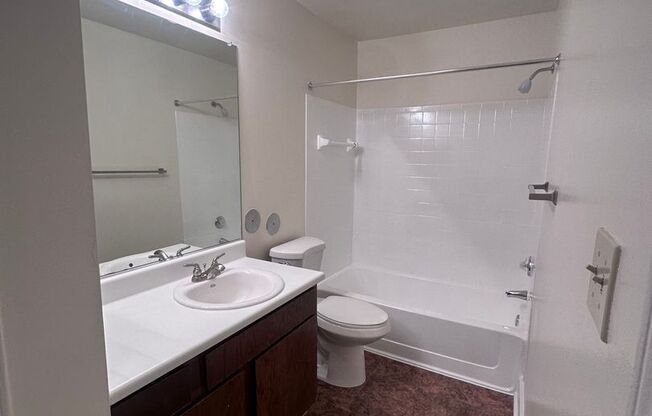 1 bed, 1 bath, 779 sqft, $1,500, Unit 808 #1C