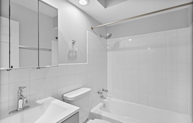 1 bed, 1 bath, 536 sqft, $1,775, Unit 530