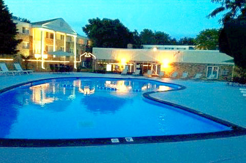 1 bed, 1 bath, 701 sqft, $1,239, Unit 1-205