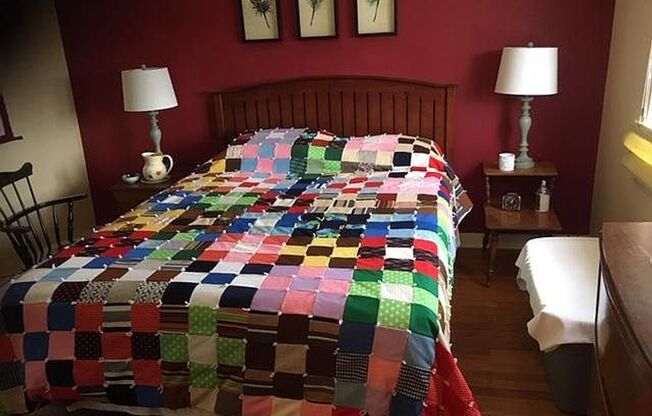 Forest Hills - House Share - 1 BR Available - Room for Rent!
