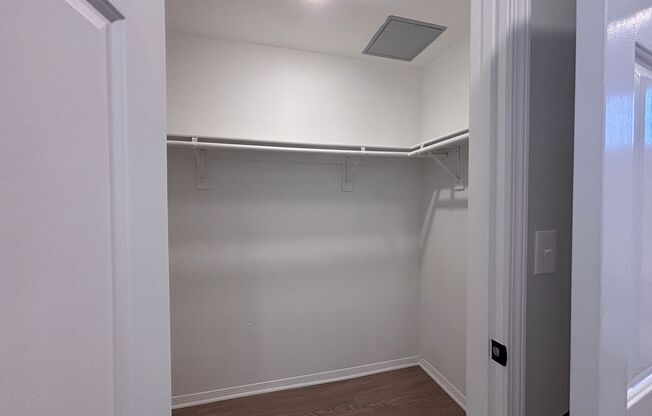 1 bed, 1 bath, 705 sqft, $2,548, Unit 322