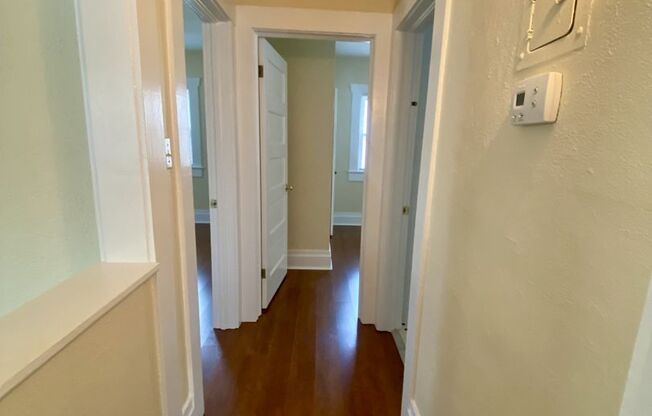 2 beds, 1 bath, $1,895