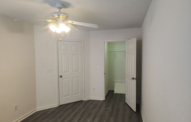 3 beds, 2.5 baths, $1,850