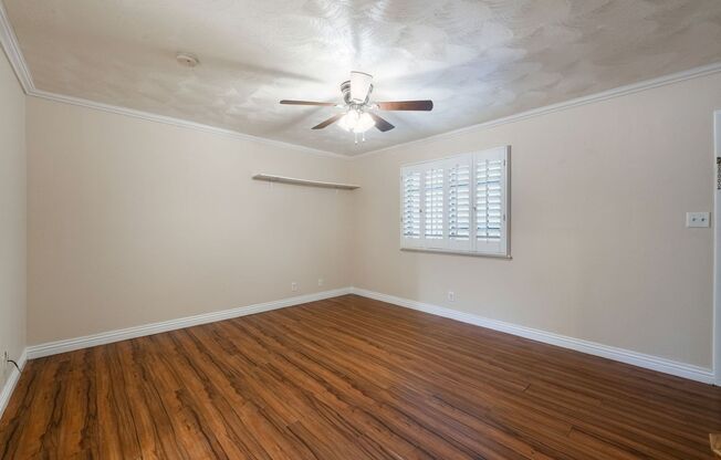 Charming two story townhome with all of the amenities and two balconies. Must come see!!