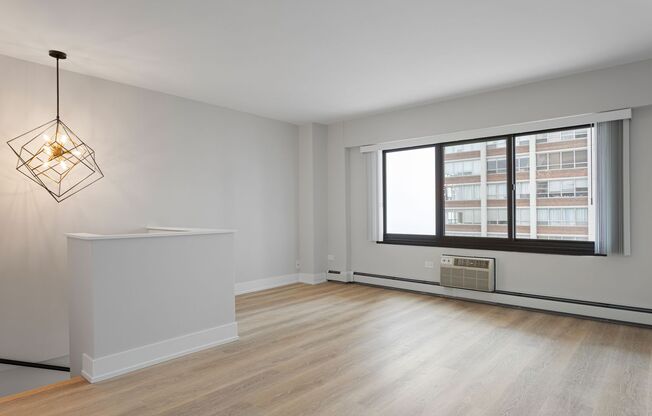 1 bed, 1.5 baths, 667 sqft, $2,400, Unit 6G