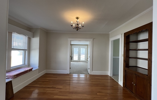 16 LURTON ST