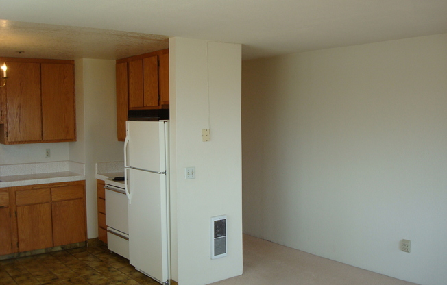 1 bed, 1 bath, 600 sqft, $2,400, Unit 2