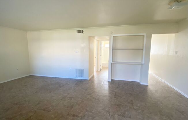 1 bed, 1 bath, 575 sqft, $780, Unit 7