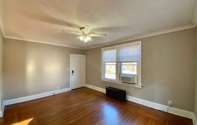 3 beds, 1 bath, 1,000 sqft, $1,500, Unit Unit 1