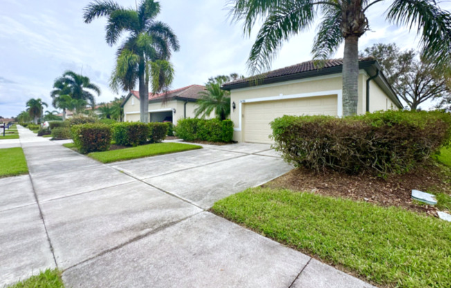 2486 OSWEGO DR