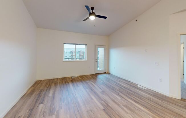 2 beds, 2 baths, 1,299 sqft, $1,650, Unit 7950-2203