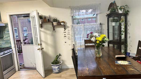 247 30 76 AVE