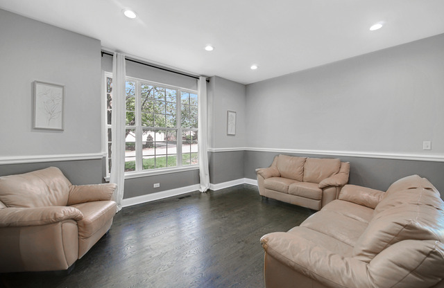 1344 ESSEX DR