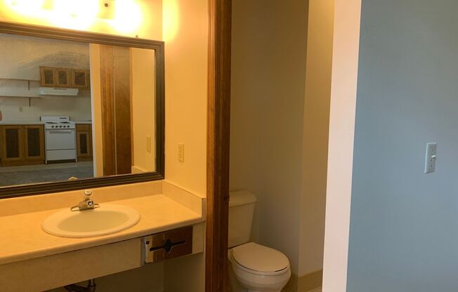 Studio, 1 bath, $845, Unit 286