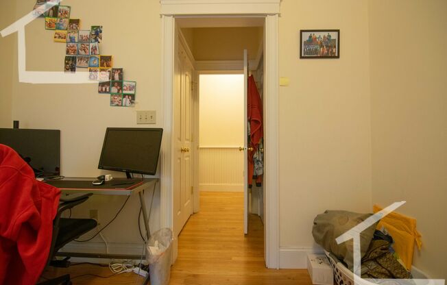 4 beds, 2 baths, $5,300, Unit 1