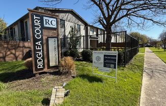 Ridglea Court Apartments