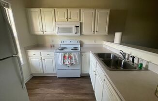 2 beds, 2 baths, $1,500, Unit G-102