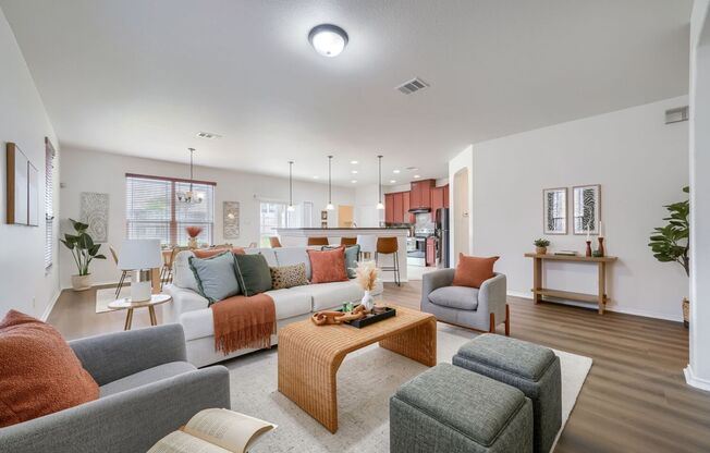 107 MANCOS DR