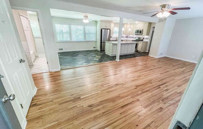 Renovated 3BR Brick Ranch - East Cobb