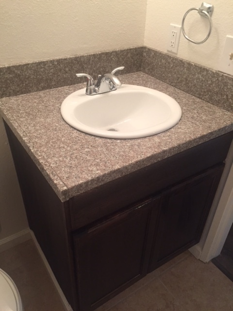 2 beds, 1.5 baths, 975 sqft, $1,535, Unit 130