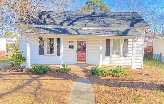 Large 2bd/1ba House down 1st St in walking distance to Downtown Kannapolis