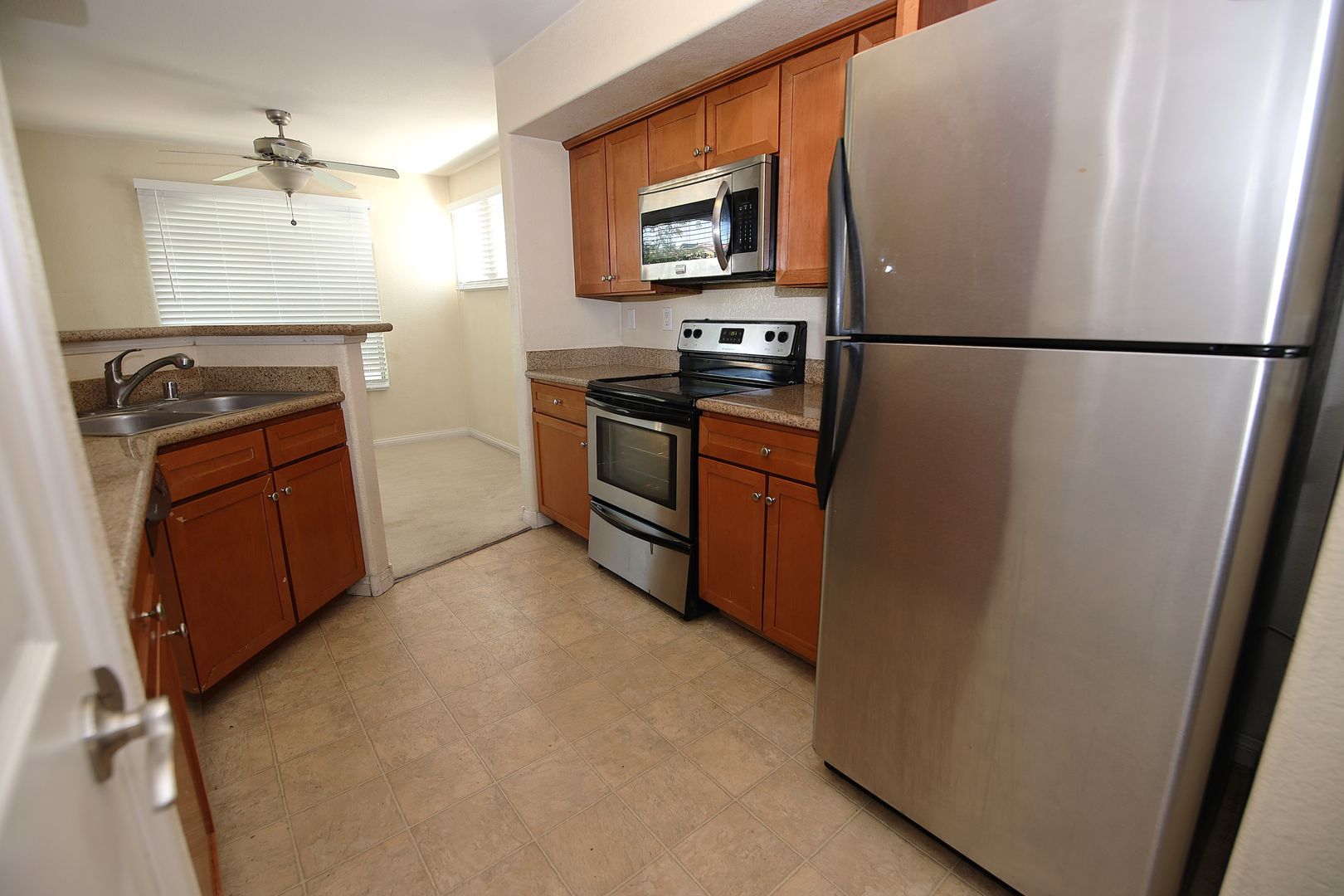COZY 2BR 2BA UNIT IN BORGATA CONDOMINIUMS - GATED with COMPLETE AMENITIIES