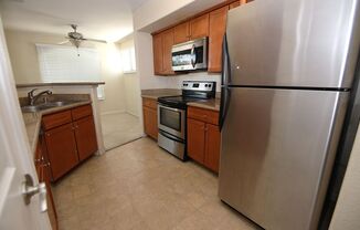2 beds, 2 baths, $1,350, Unit # 2033