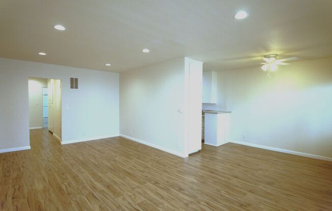 2 beds, 2 baths, 1,000 sqft, $2,999