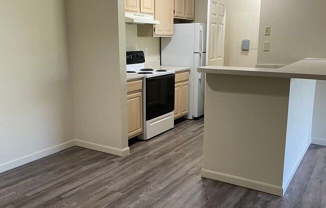 1 bed, 1 bath, 700 sqft, $750, Unit 1114