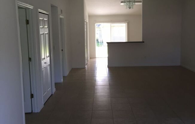 3 beds, 2 baths, 1,500 sqft, $1,590