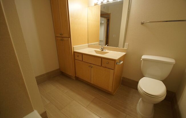 1 bed, 1 bath, 780 sqft, $1,474, Unit 111