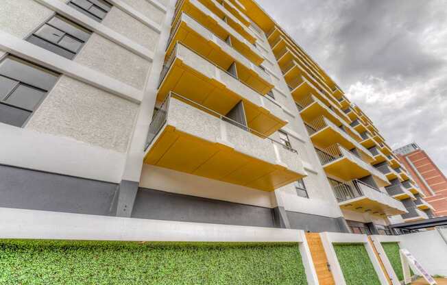 Exterior Tower at Iris Luxury Apartments, Tennessee, 38105
