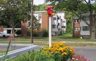 Meadowbrook Apartments