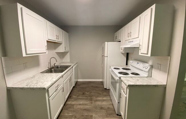 1 bed, 1 bath, 600 sqft, $1,195, Unit 284- Seals