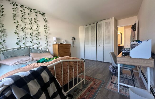 1 bed, 1 bath, $1,195, Unit 309