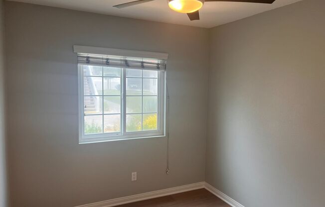3 beds, 1.5 baths, 1,060 sqft, $3,395, Unit C09