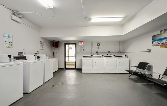 Studio, 1 bath, 200 sqft, $1,225, Unit 1456-206