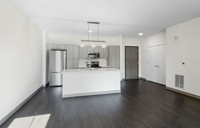 2 beds, 2 baths, 1,182 sqft, $2,795, Unit Unit 409
