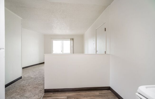 Live Close. Live Comfortable. Welcome to The Riviera Apartments in Corvallis, Oregon