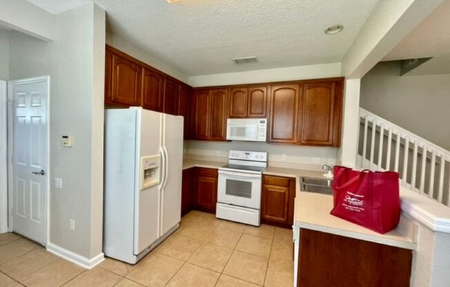 3 beds, 2.5 baths, $2,150