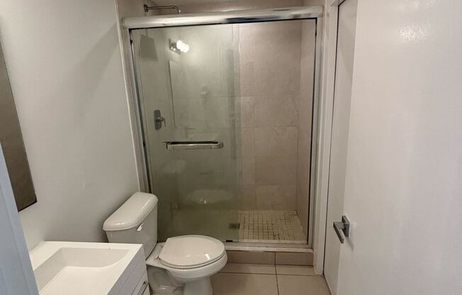 2 beds, 1 bath, 550 sqft, $1,995, Unit 829-310