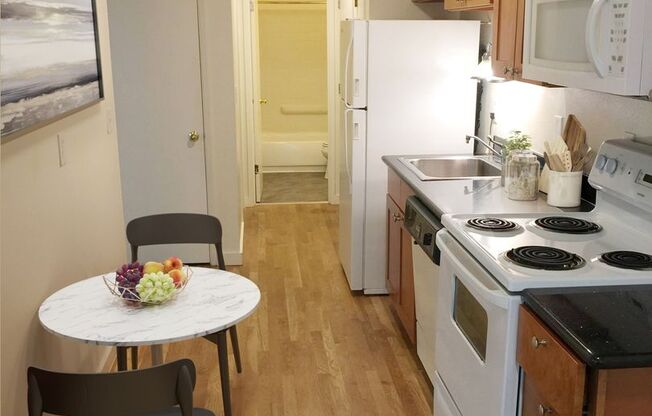 4041-4057 SE Gladstone