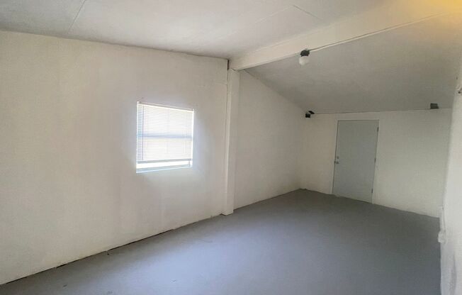 3 beds, 1 bath, $1,750