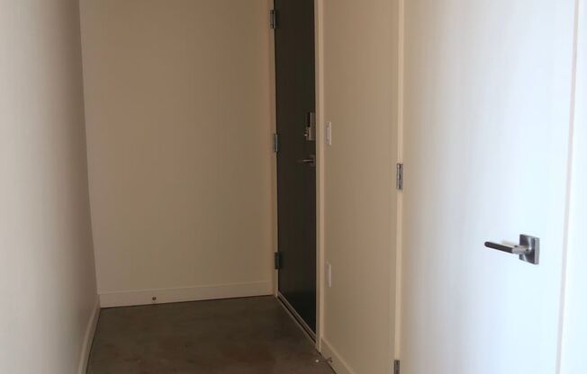 2 beds, 1 bath, 643 sqft, $2,895, Unit 210