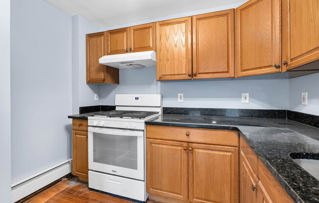 537 E GIRARD