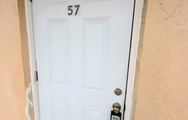 806 9th St West Palm Beach, FL 33403