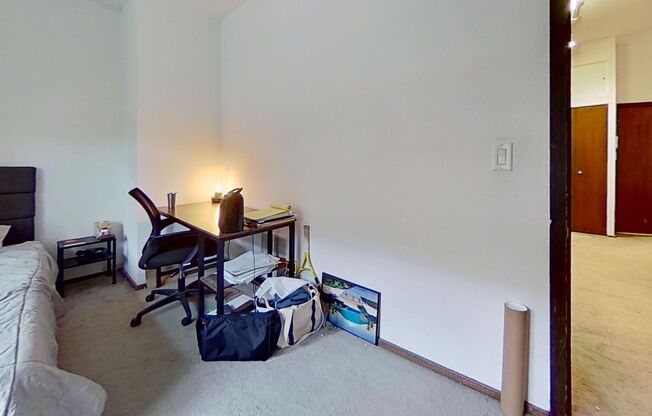 Raised First Floor East Lakeview One Bedroom