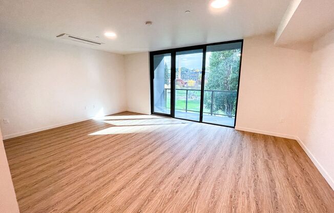 Studio, 1 bath, 600 sqft, $3,095, Unit 305 ADA